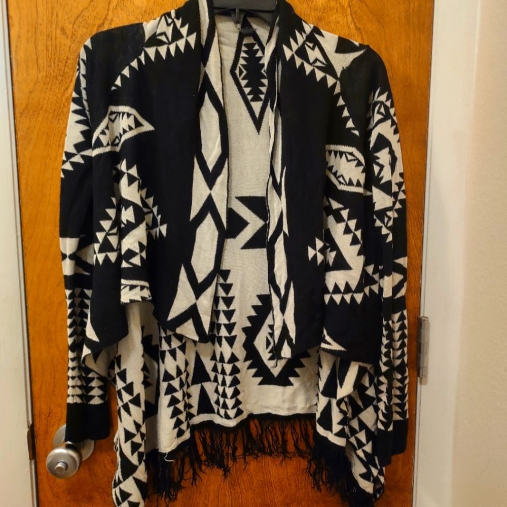 Tribal pattern cardigan